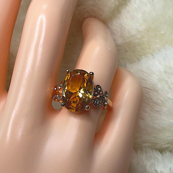 Oval Butterfly Fairycore Cocktail Ring - Picture 2 of 4